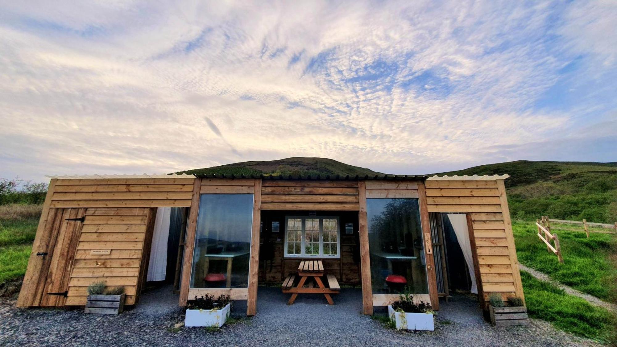 Hotel Calon Y Goedwig Glamping à Llandovery Extérieur photo