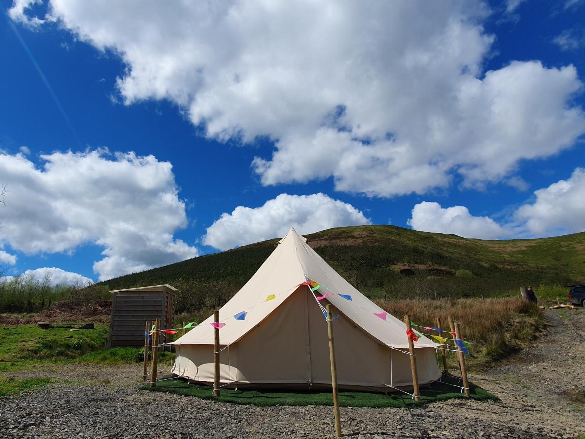 Hotel Calon Y Goedwig Glamping à Llandovery Extérieur photo
