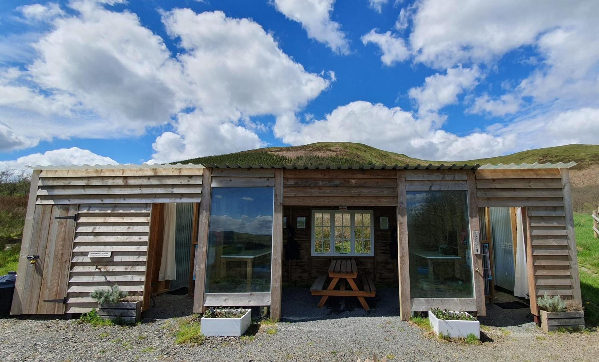 Hotel Calon Y Goedwig Glamping à Llandovery Extérieur photo